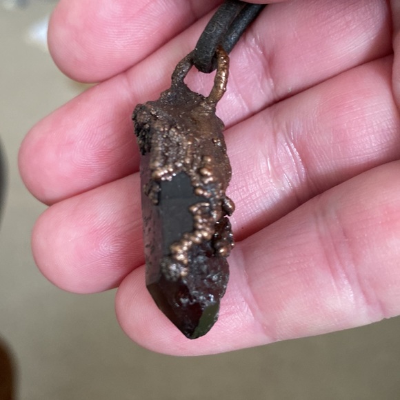 🖤DARK SMOKY🖤electroformed beauty! 1.5” long. Almost black smoky. GORGEOUS 🖤🔥 - Picture 7 of 16